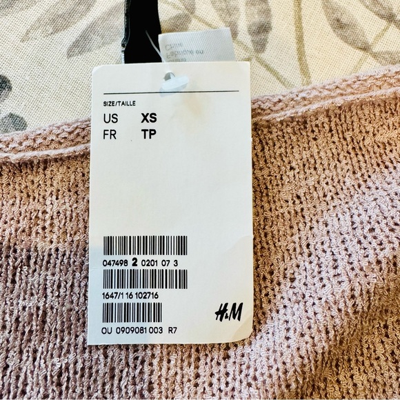 H&M | Soft Dusty Rose Sweater XS – Minimalist Chic Layering Top - Picture 10 of 13